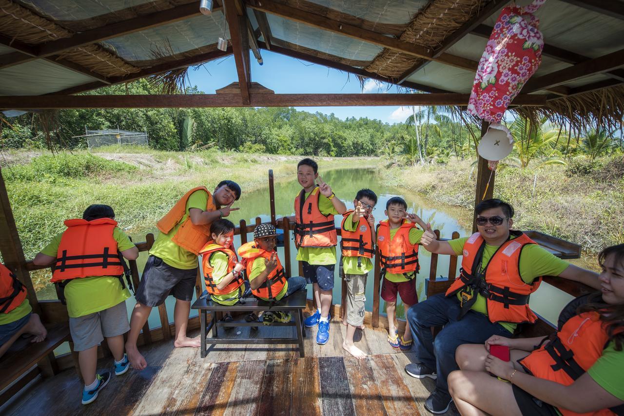 Sinar Eco Resort Kampong Bukit Panjang Esterno foto